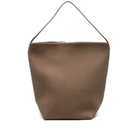 the row sac cabas en cuir n/s à fini grainé - marron