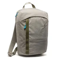 chrome camden 16l backpack vert