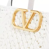 valentino garavani sacs portés main, v logo signature small tote bag raffia en blanc - sacs cartablepour dames