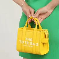 marc jacobs sacs portés main, the micro tote bag leather en jaune - totespour dames